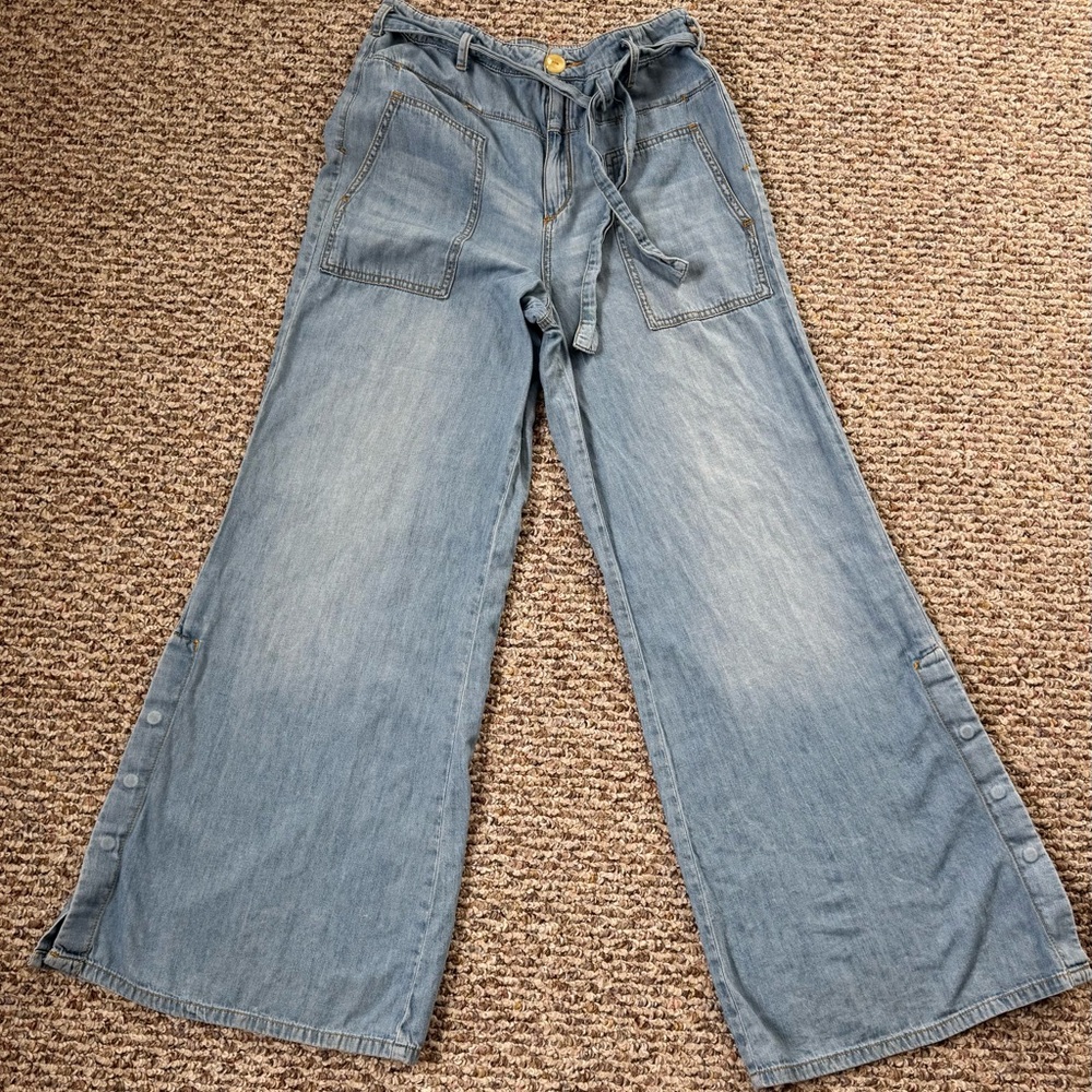 Anthropologie Light Blue Wide-Leg Jeans - Picture 4 of 8